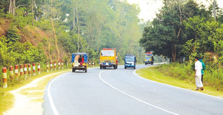 চট্টগ্রাম কক্সবাজার মহাসড়ক,প্রতিদিন মৃত্যুর মিছিলে যোগ হচ্ছে নতুন নাম