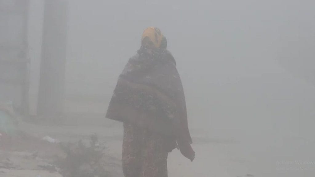 সপ্তাহের শেষ দিকে বাড়তে পারে শীত